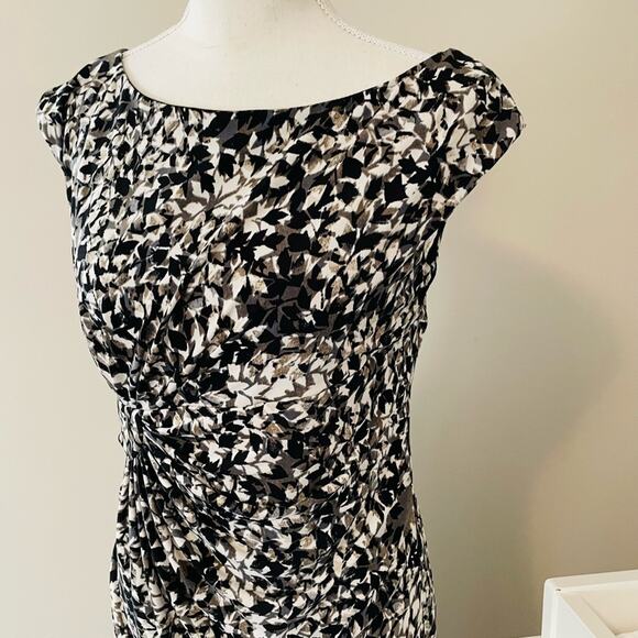 Covington Dress - Picture 2 of 5